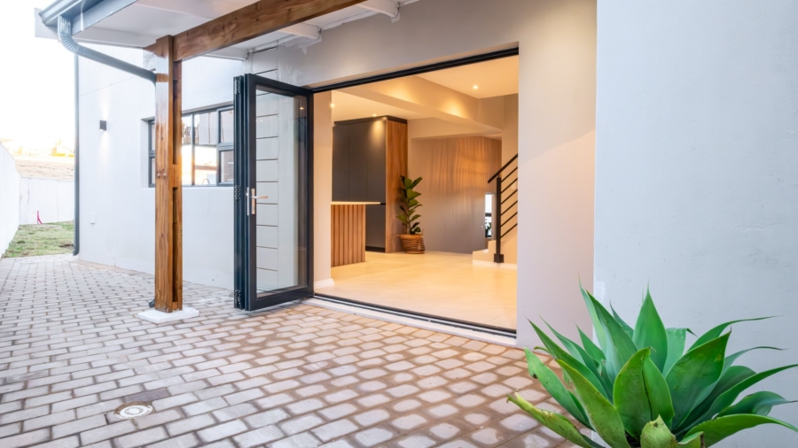 3 Bedroom Property for Sale in Blue Mountain Village Western Cape